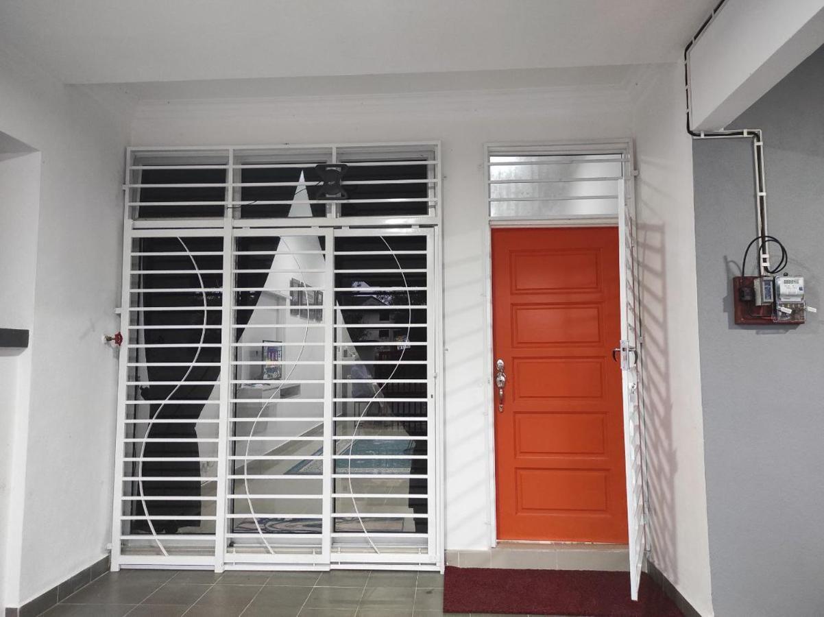 Bb D'Velodrom Homestay Dungun Zewnętrze zdjęcie